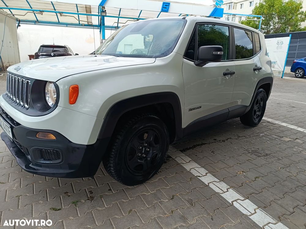 Jeep Renegade 1.6 E-TorQ 4x2 Sport - 1