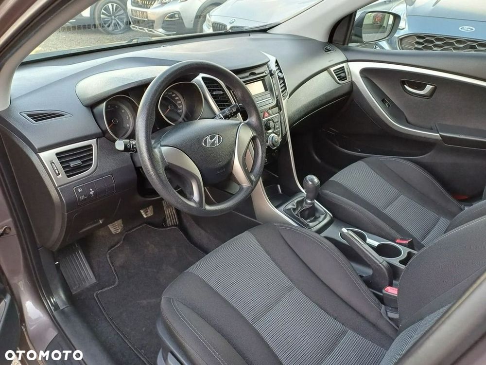 Hyundai i30 1.4 Classic + - 14