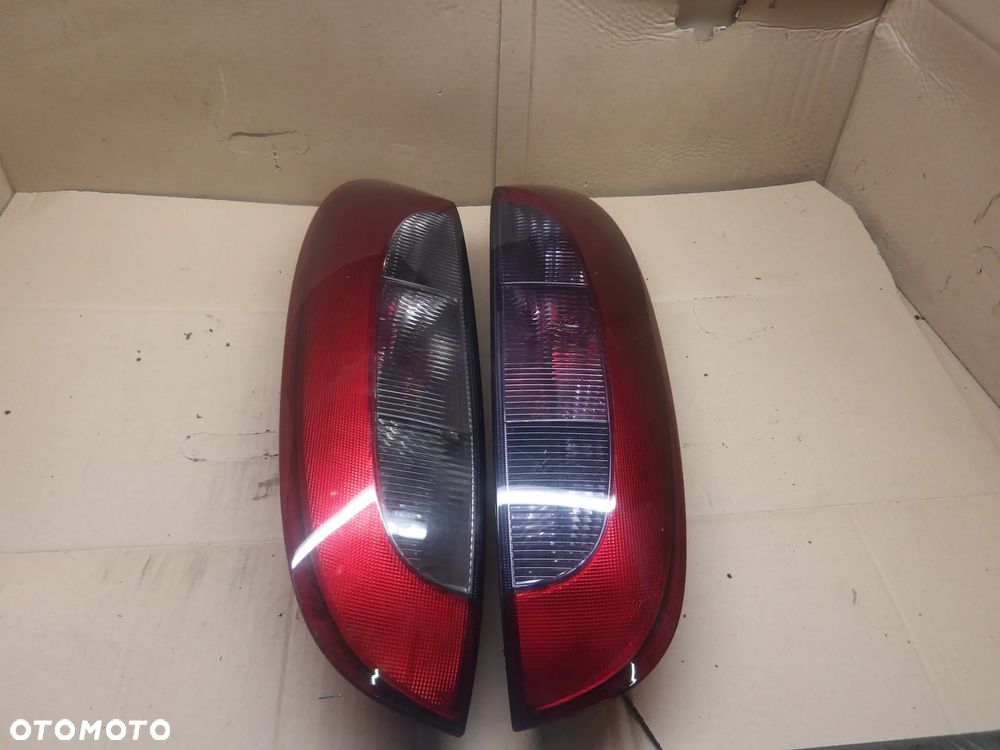 OPEL CORSA C 00-03 1.2B LAMPA PRAWA LEWA TYŁ 09114336 09114337 - 1