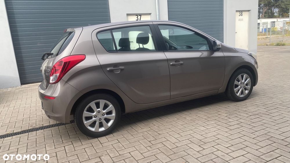 Hyundai i20 - 16