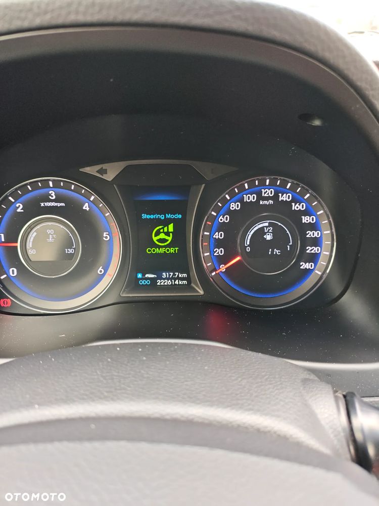 Hyundai i40 - 19