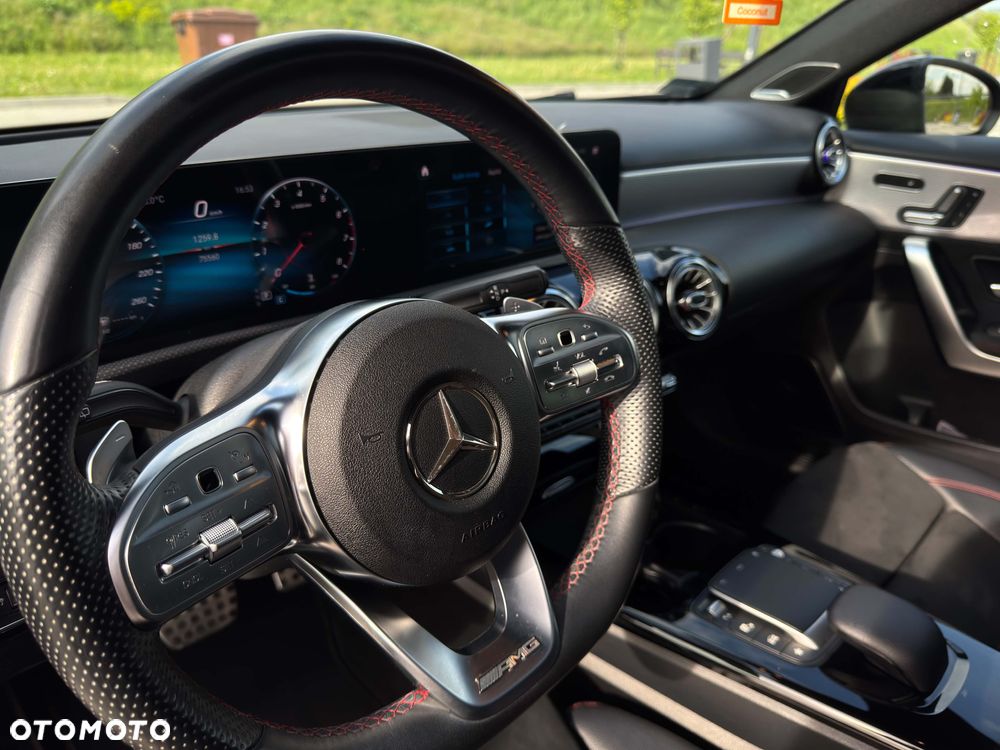 Mercedes-Benz Klasa A 250 4-Matic AMG Line 7G-DCT - 16