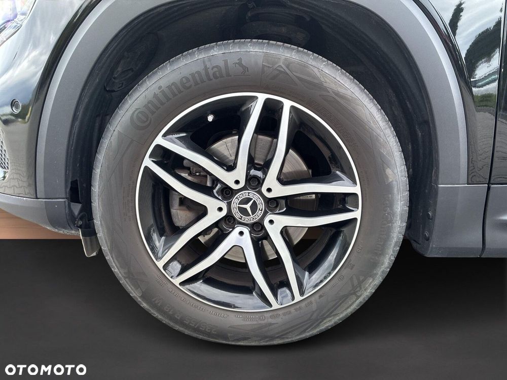 Mercedes-Benz GLB - 10