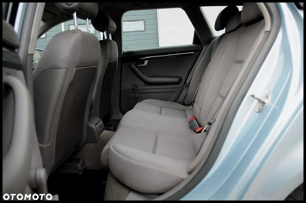 Audi A4 Avant - 8