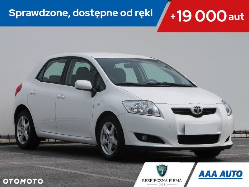 Toyota Auris - 1