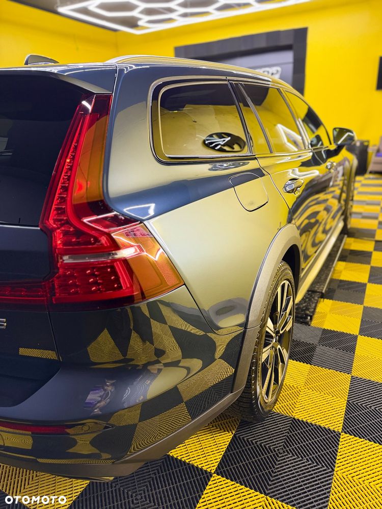 Volvo V60 Cross Country T5 AWD Geartronic - 38