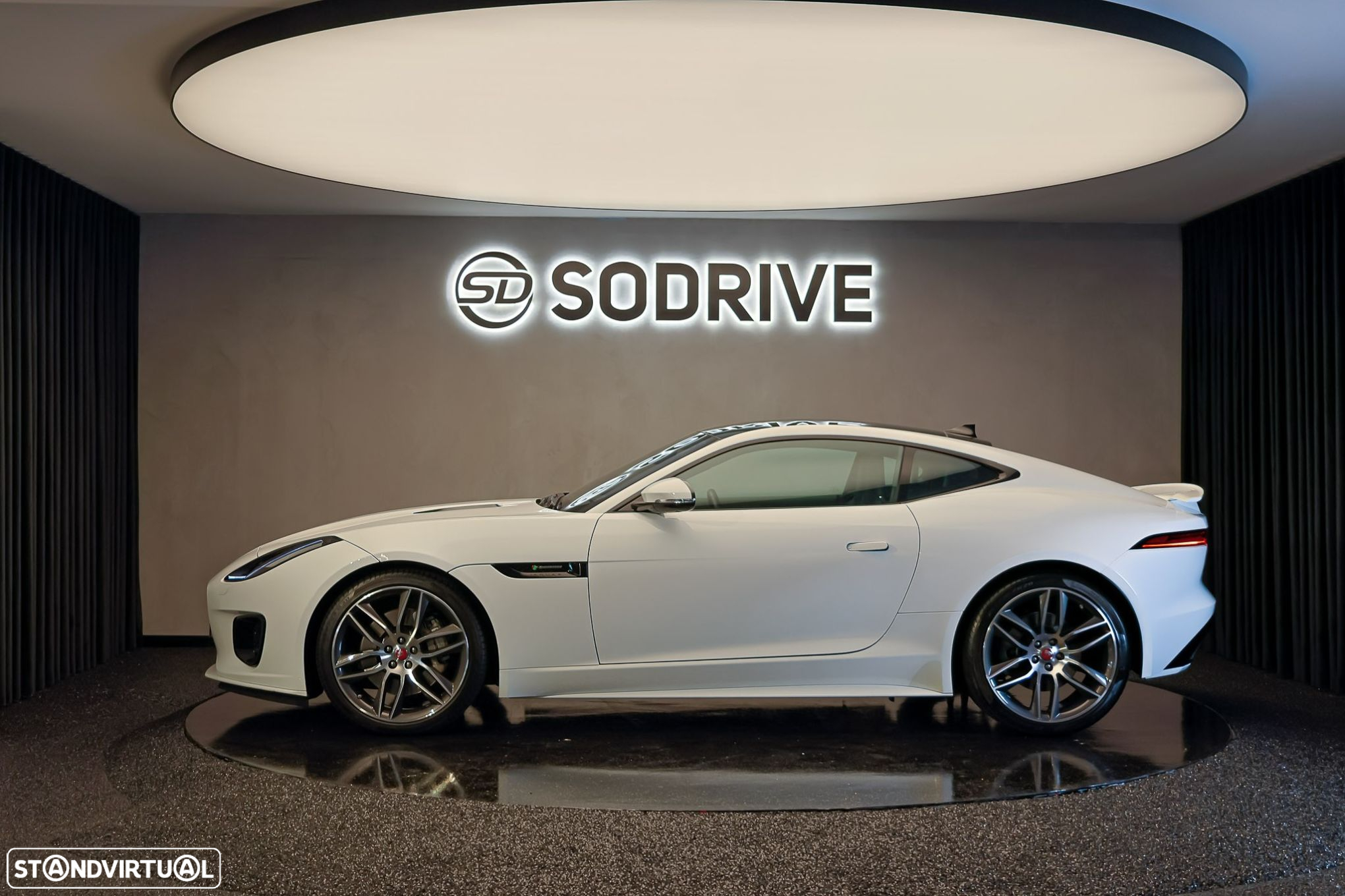 Jaguar F-Type 2.0 i4 R-Dynamic - 3