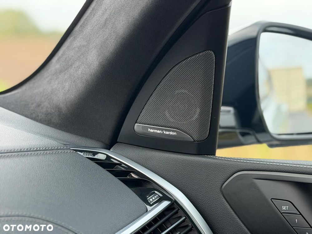 BMW X7 M50d sport - 22