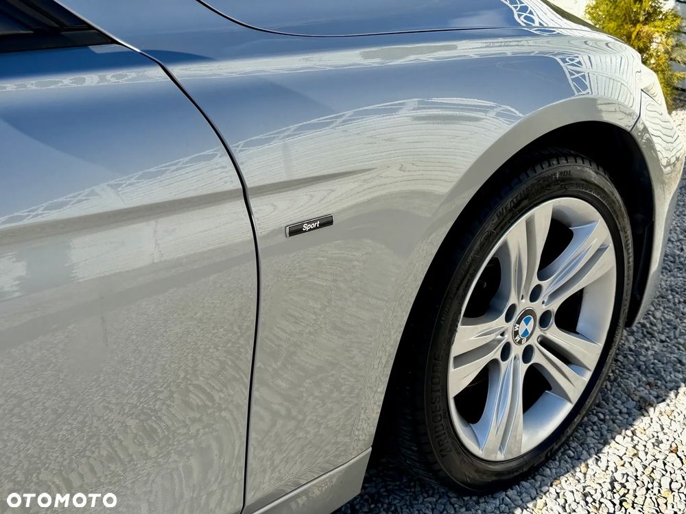 BMW Seria 3 316d Sport Line - 28