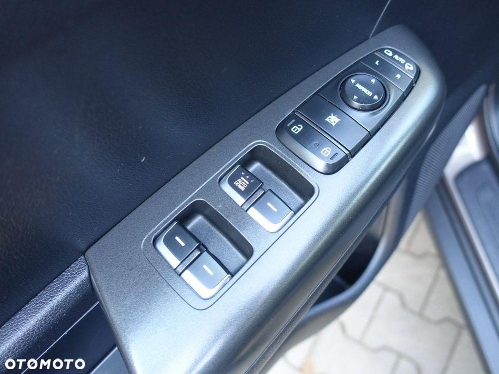 Kia Sportage 1.6 GDI L 2WD - 27