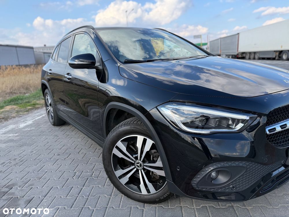 Mercedes-Benz GLA 220 d 4-Matic AMG Line - 4