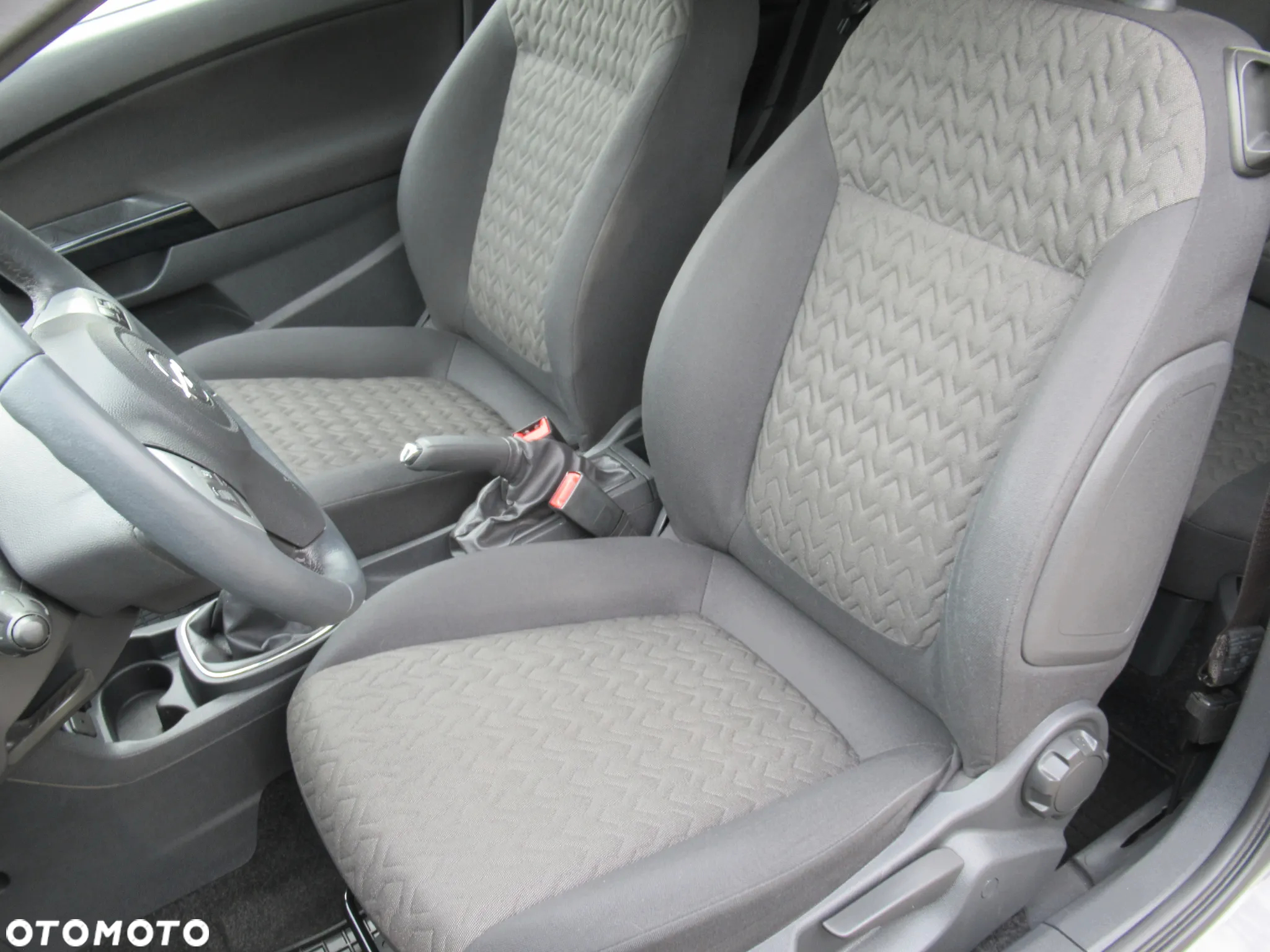 Opel Corsa 1.4 16V Active - 15