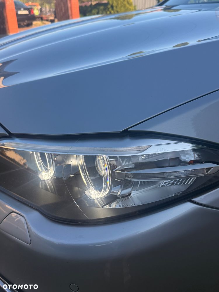 BMW Seria 5 528i xDrive Sport-Aut Luxury Line - 13