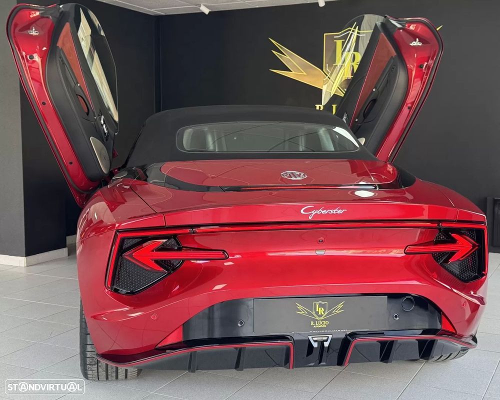 MG Cyberster 77 kWh GT - 33