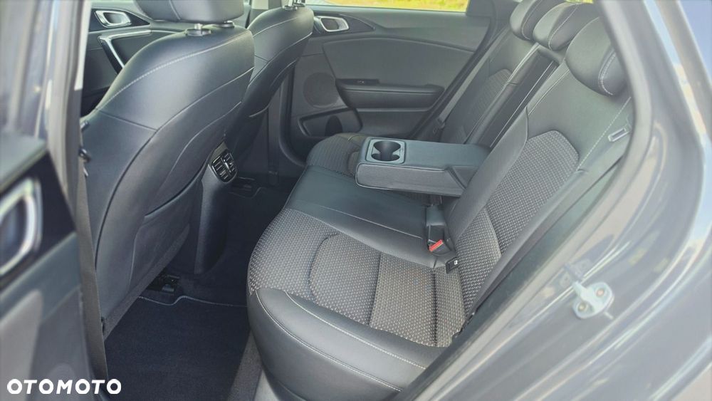 Kia Ceed 1.6 CRDi Platinum Edition - 9