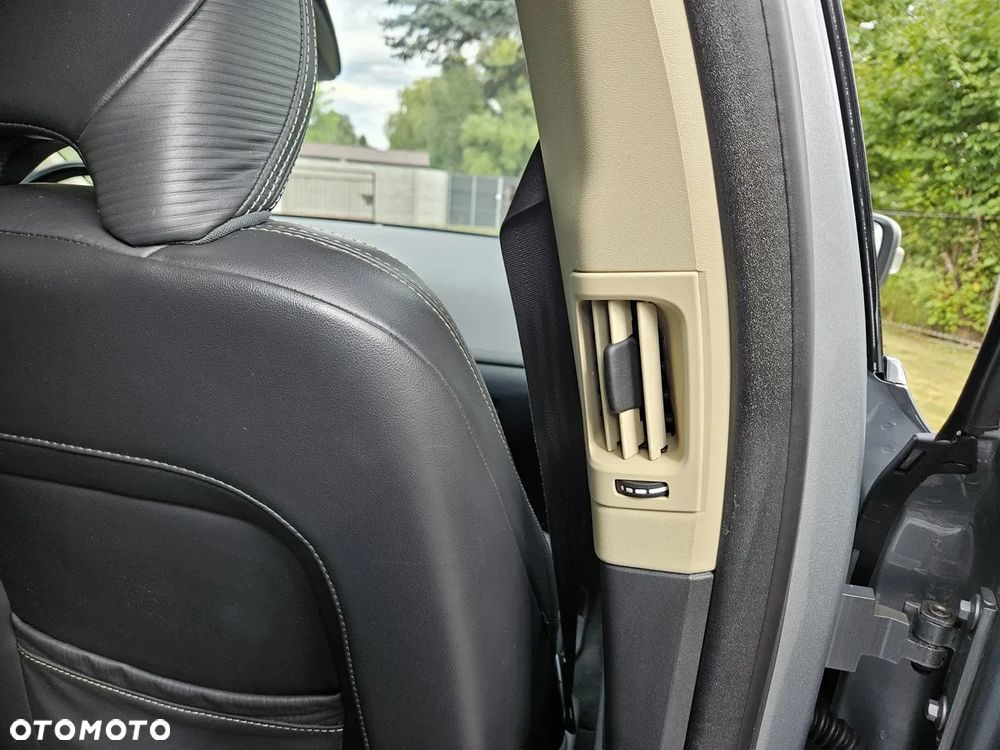 Volvo XC 60 D3 R Design - 29