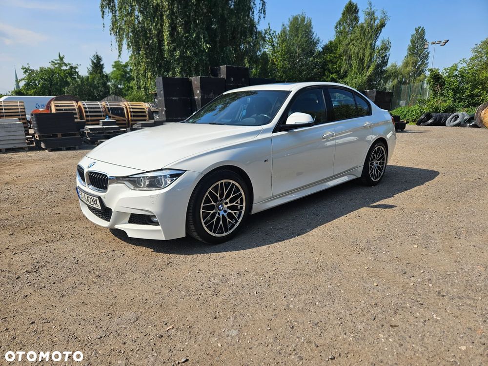 BMW Seria 3 320d M Sport - 6