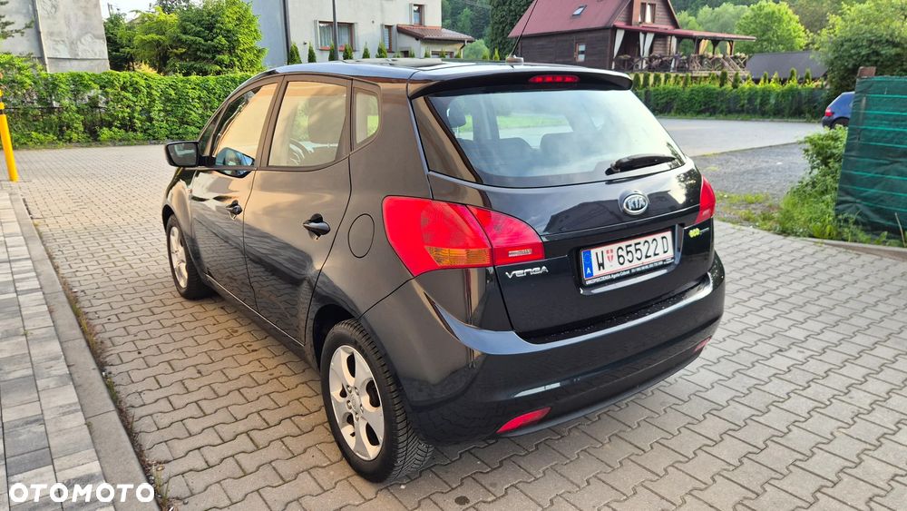 Kia Venga 1.4 CVVT Black Collection - 5