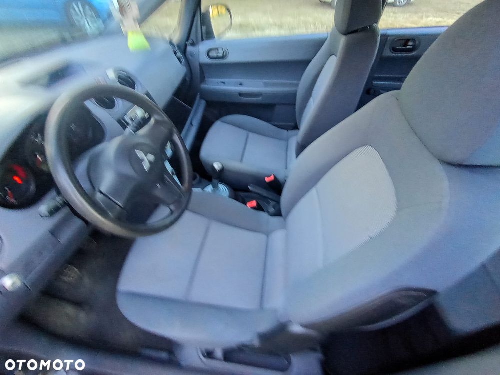 Mitsubishi Colt 1.1 - 7