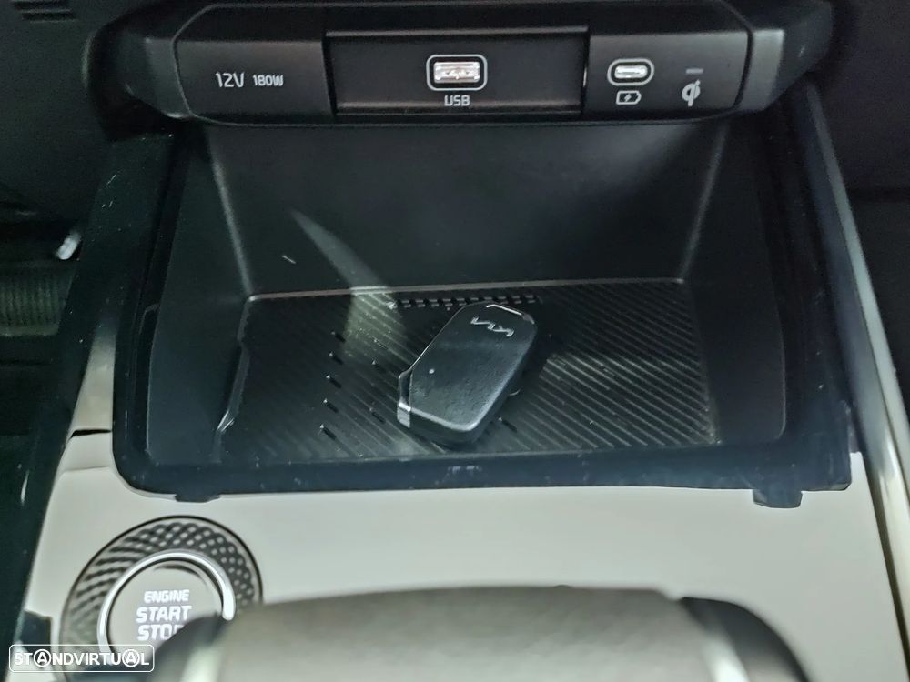 Kia Niro 1.6 GDi HEV Tech - 20