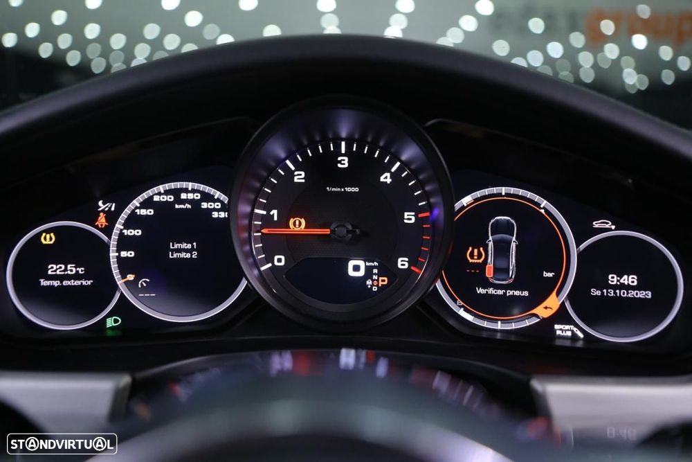 Porsche Panamera 4 S - 10