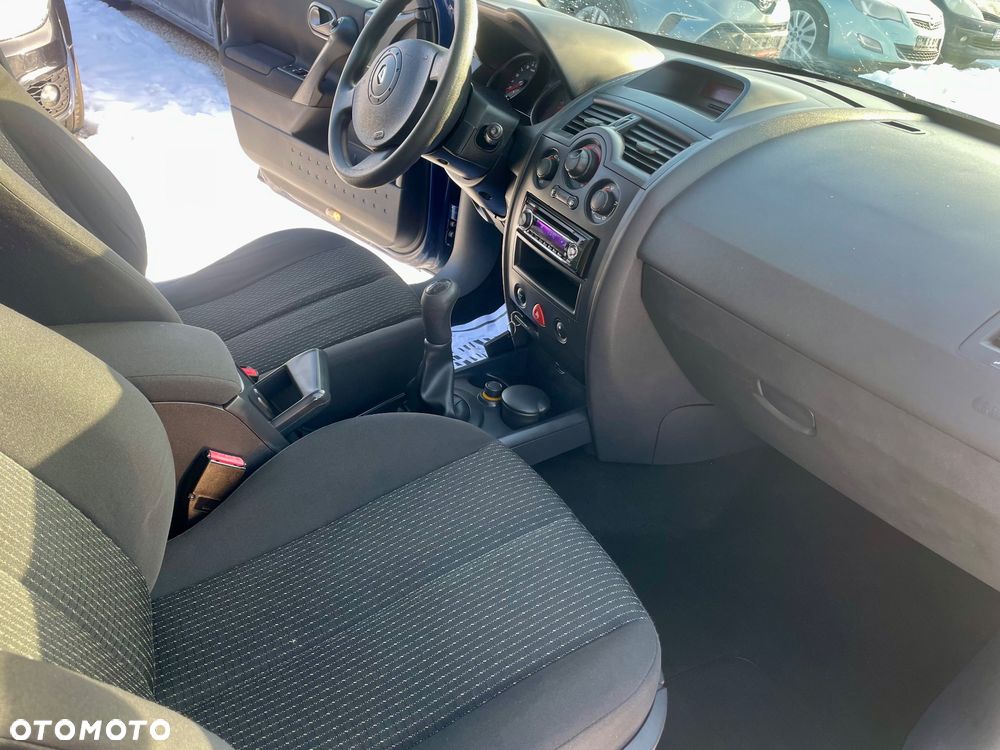 Renault Megane 1.6 RXE 16V - 25