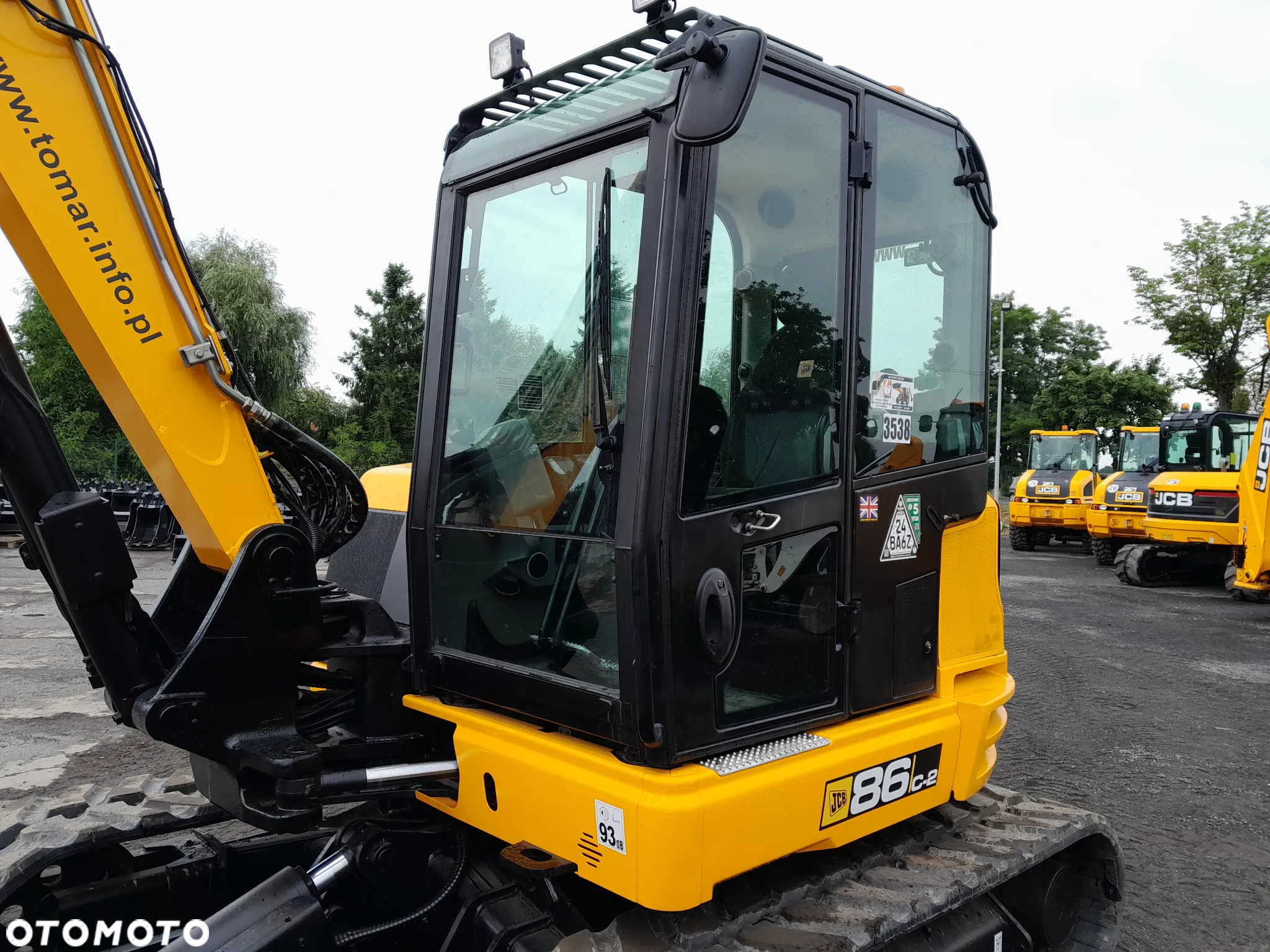 JCB 86C-2 rototilt - 9
