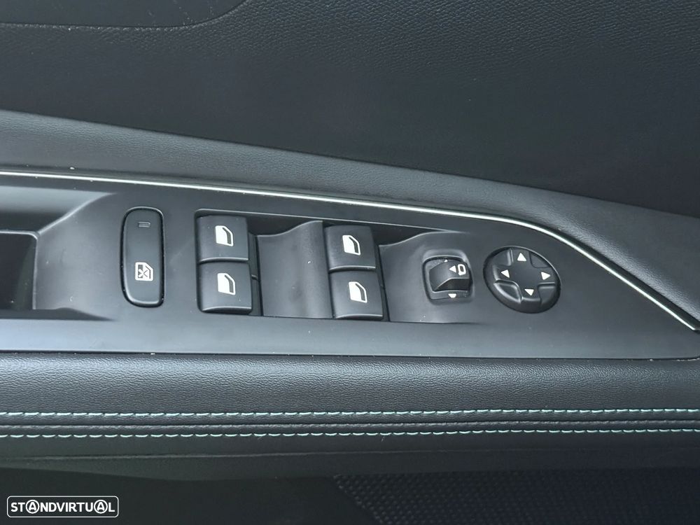 Peugeot 3008 1.5 BlueHDi Allure Pack - 31