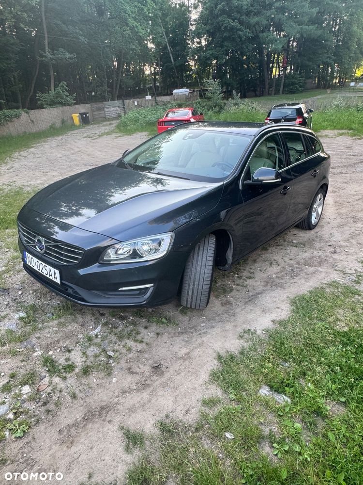 Volvo V60 D4 Summum - 3