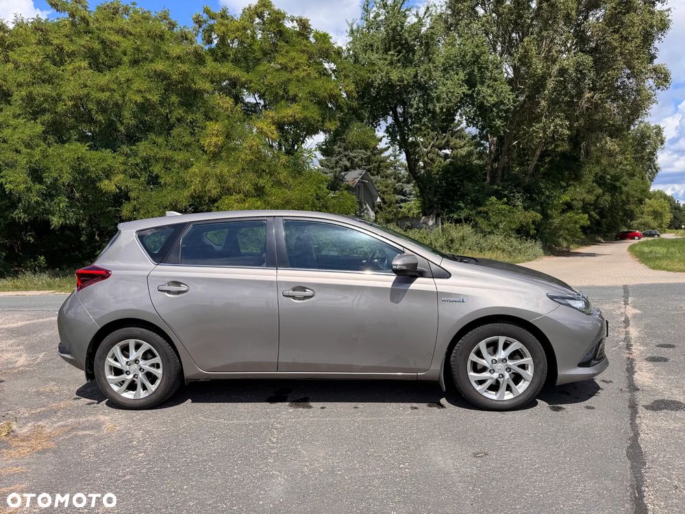 Toyota Auris - 5
