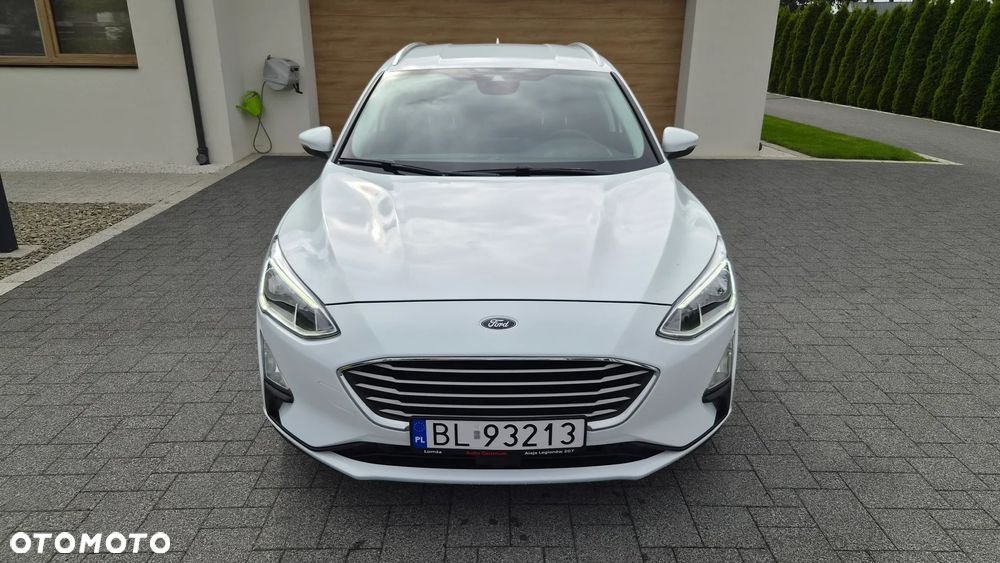 Ford Focus 1.5 EcoBlue Start-Stopp-System TITANIUM DESIGN - 4