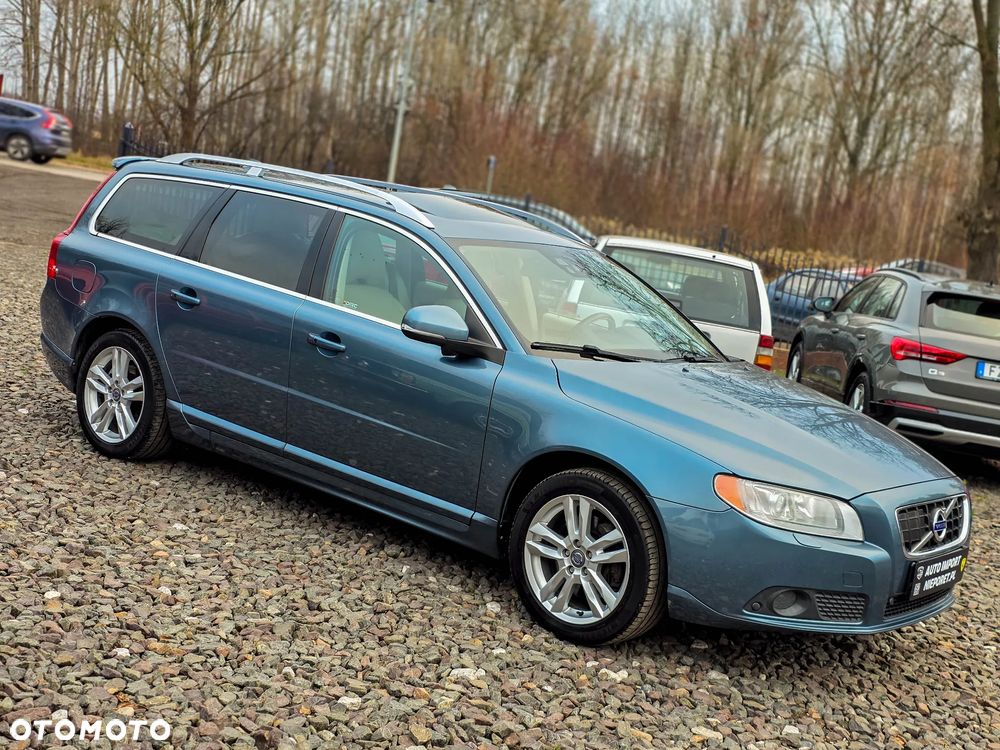 Volvo V70 2.5T Summum