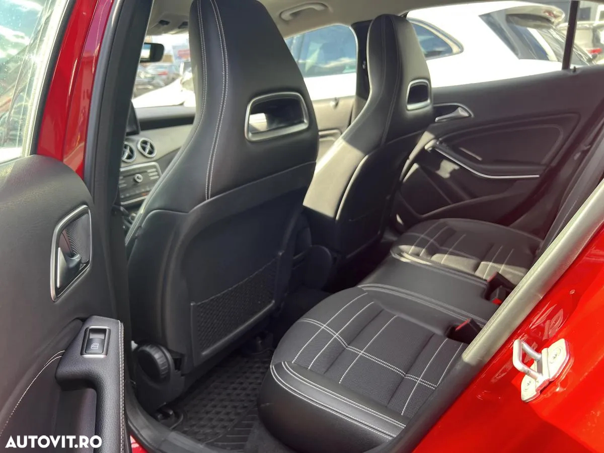 Mercedes-Benz GLA 200 d 4MATIC Aut. - 14
