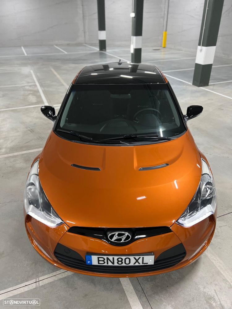 Hyundai Veloster - 2