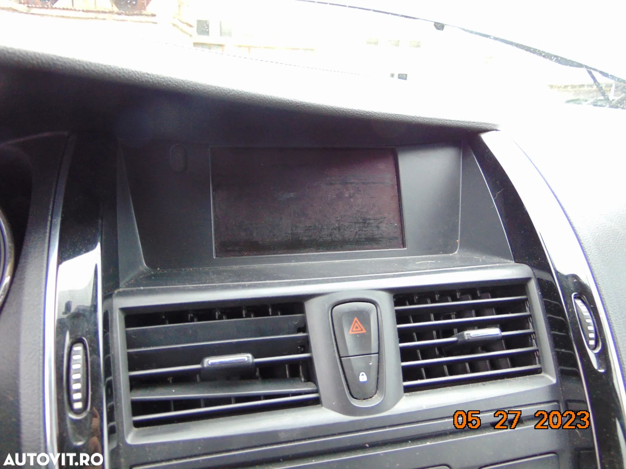 navigatie completa renault latitude dezmembrez latitude 2.0 euro 5 automat - 1
