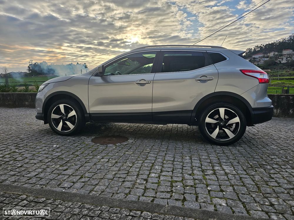 Nissan Qashqai 1.5 dCi N-Connecta 18 - 8