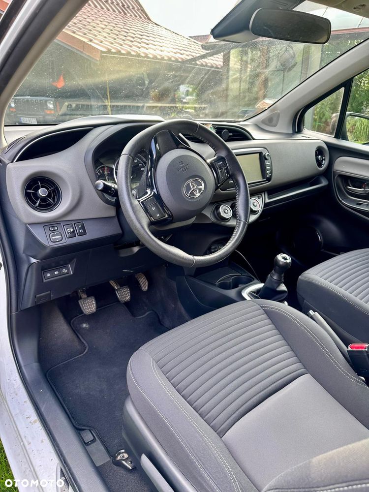 Toyota Yaris - 5