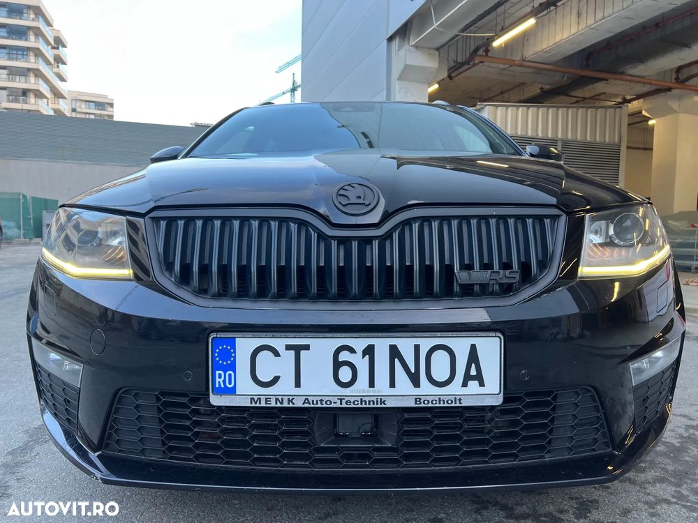 Skoda Octavia 2.0 TDI DSG RS - 1