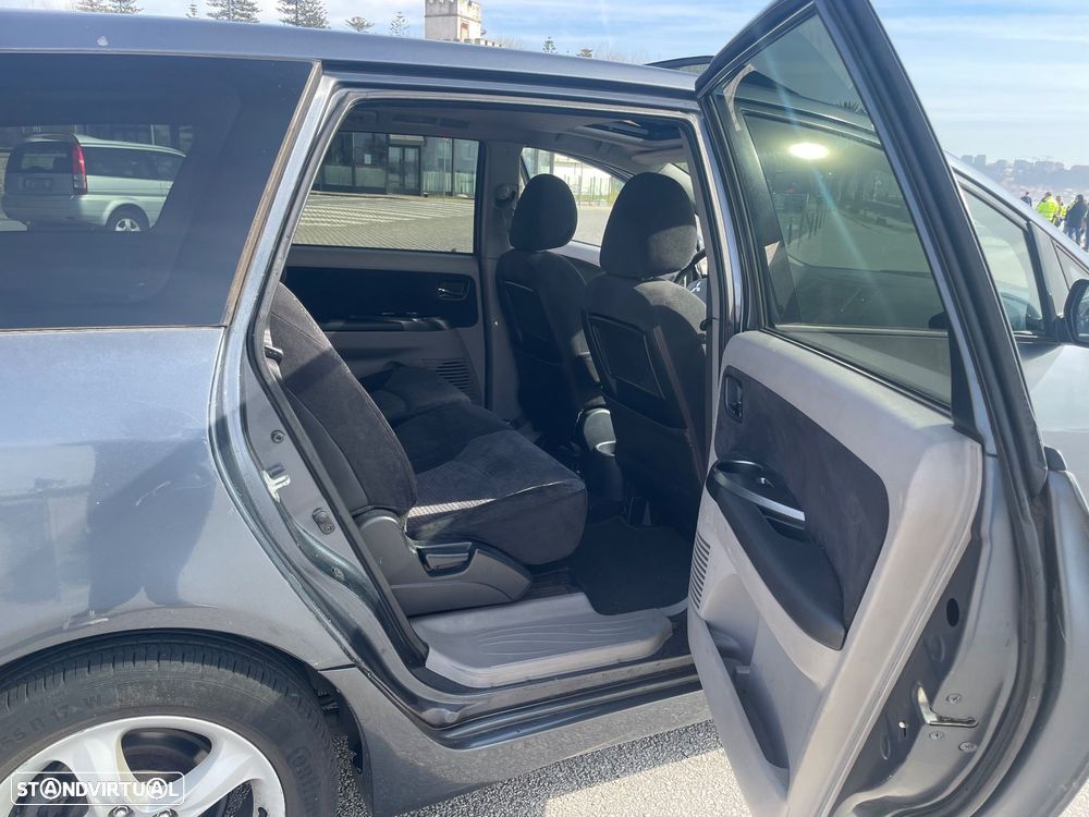 Mitsubishi Grandis 2.0 DI-D Intense P1 - 9