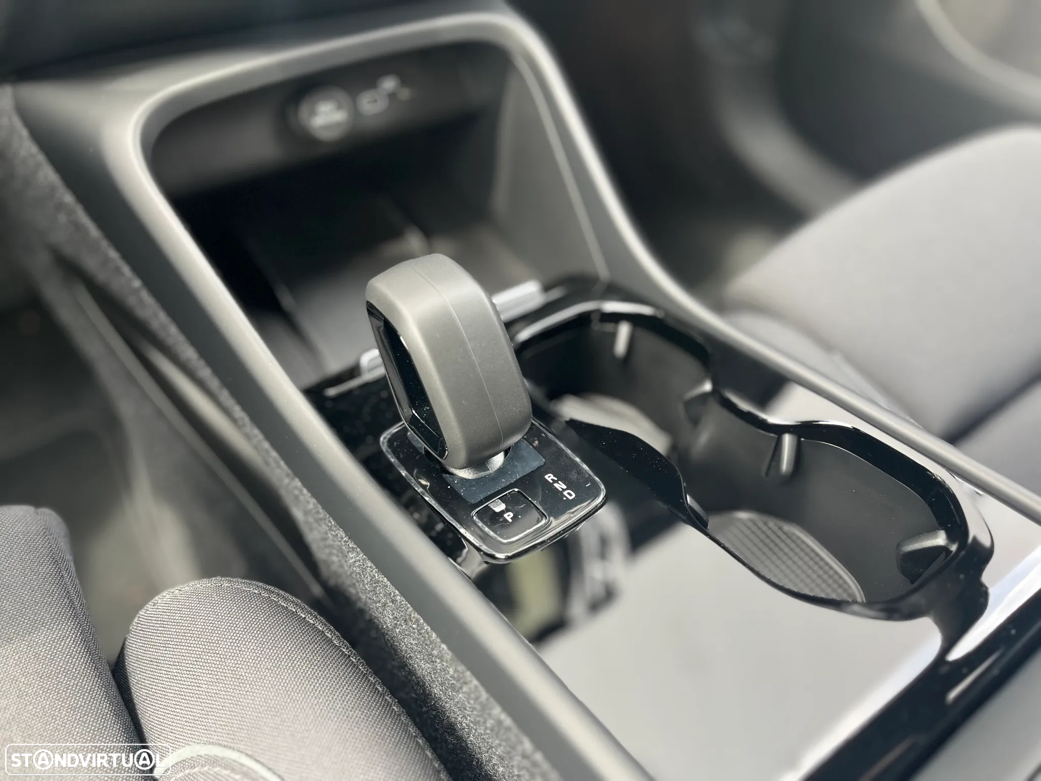 Volvo EX40 82 kWh Twin Motor Plus - 30