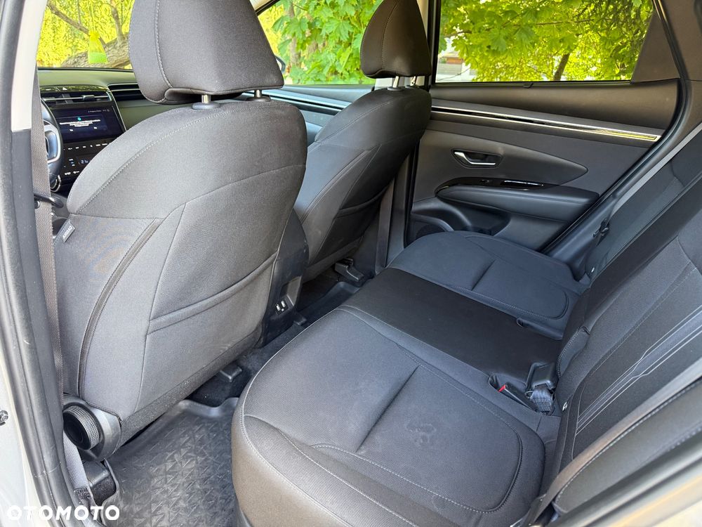 Hyundai Tucson 1.6 T-GDi HEV Executive 2WD - 28