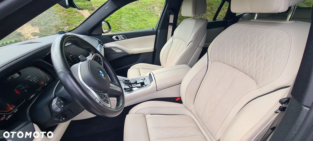 BMW X6 xDrive40i mHEV - 14