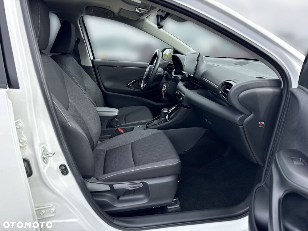 Toyota Yaris Hybrid 1.5 Style - 9