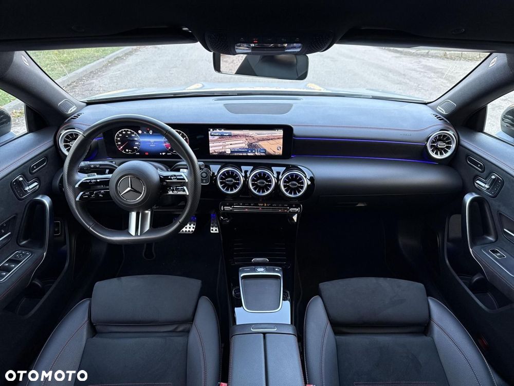 Mercedes-Benz CLA - 17