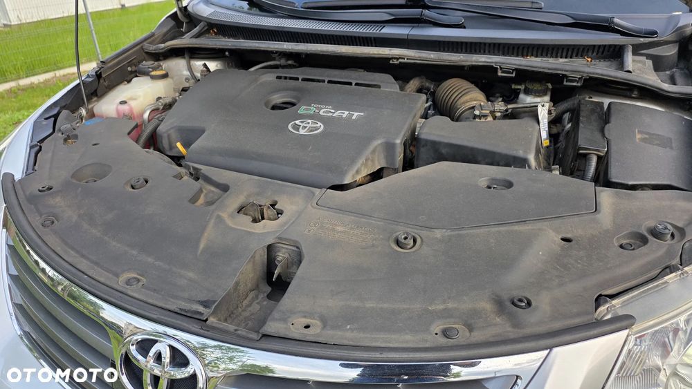 Toyota Avensis 2.2 D-4D Prestige - 35