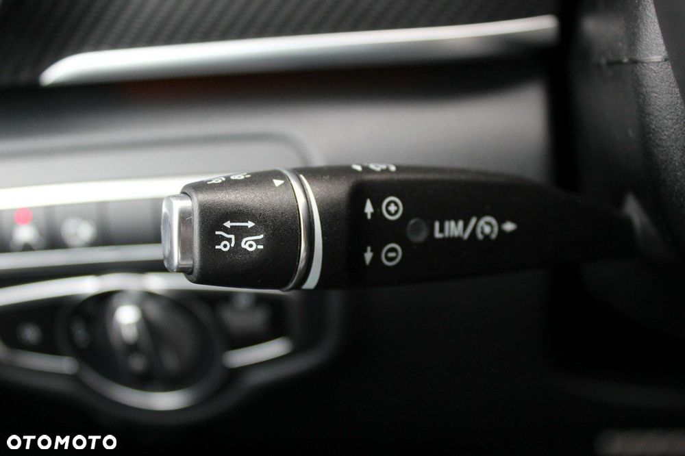 Mercedes-Benz Klasa V 300 d Avantgarde 9G-Tronic (d³ugi) - 31