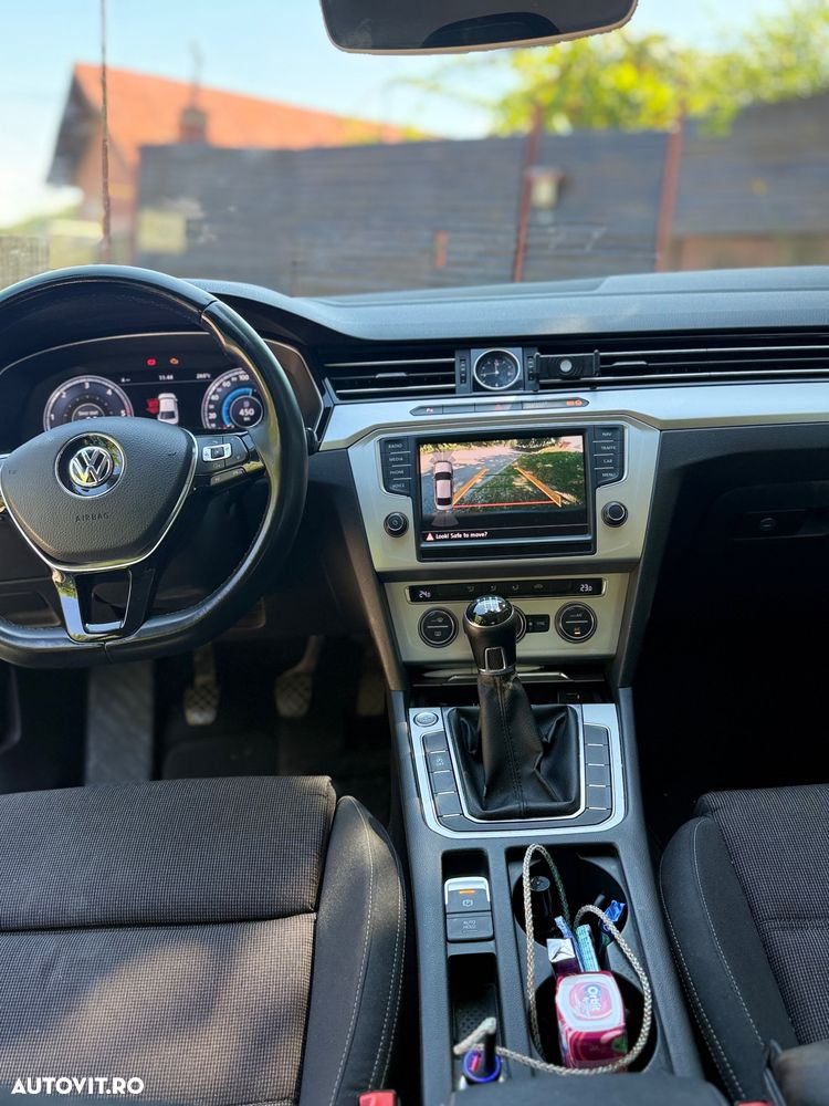 Volkswagen Passat 2.0 TDI SCR BlueMotion Comfortline - 10