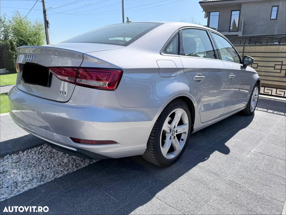 Audi A3 2.0 TDI S tronic Sport - 10