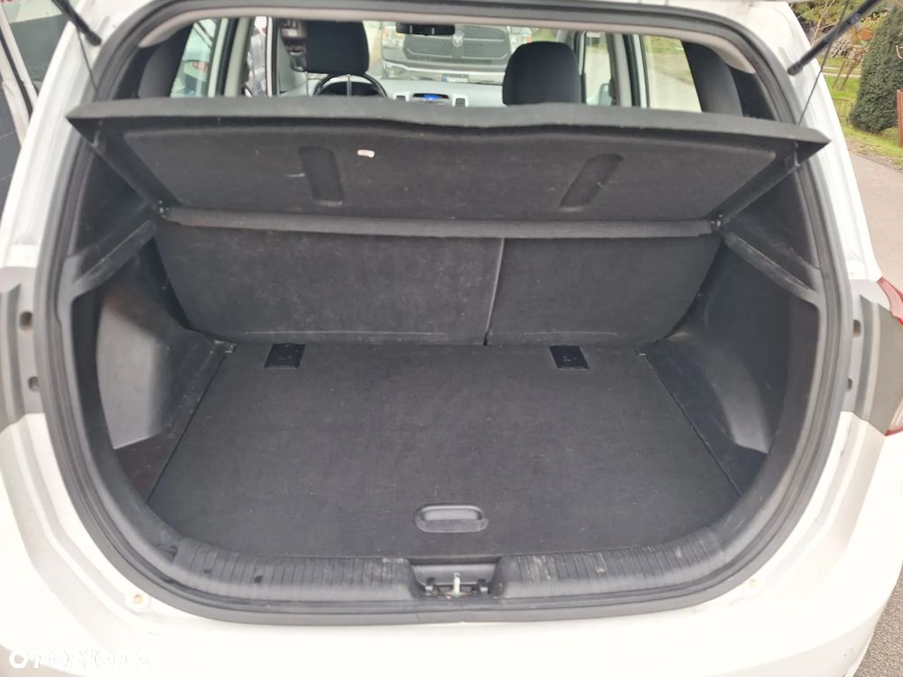 Hyundai ix20 1.6 CRDi blue Comfort - 20