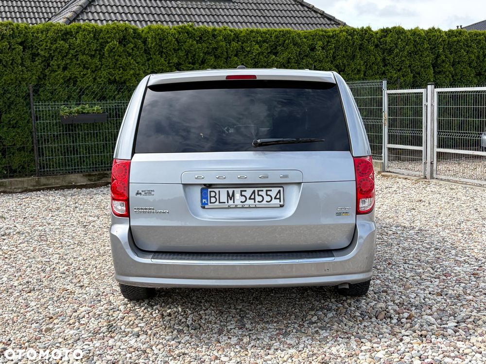 Dodge Grand Caravan - 6